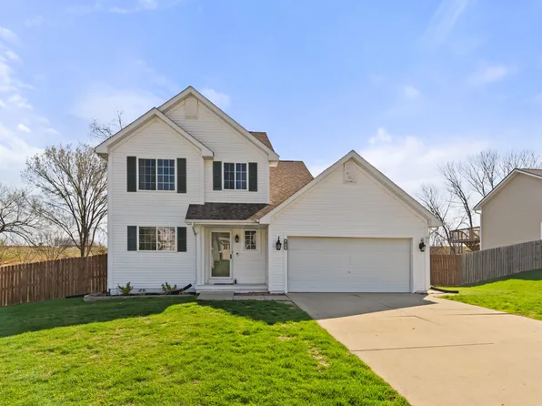 475 Fawn Cir, Pleasant Hill, IA 50327