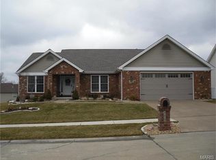 409 Shadow Pines Dr, Wentzville, MO 63385