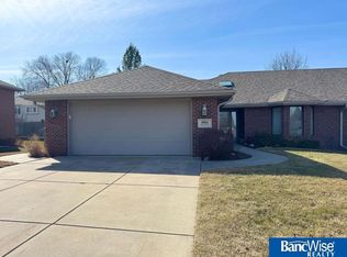 4901 Eagle Ridge Rd, Lincoln, NE 68516