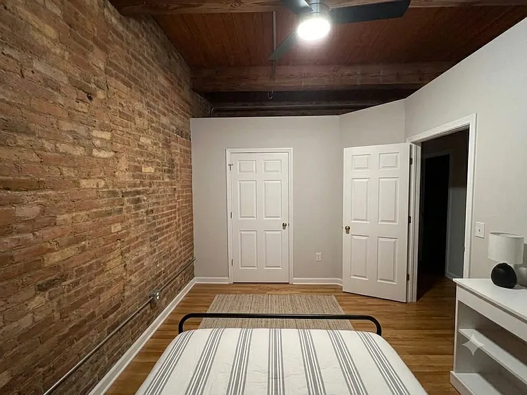 913 W Van Buren St #6G — Photo 8