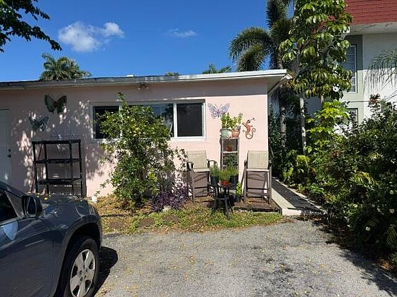 2nd image of 1503 Hayes St #1-3