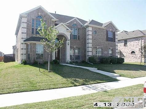 1st image of 12065 Foxwood Ln