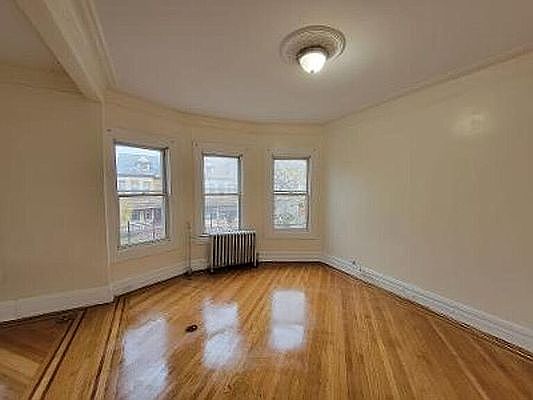 2nd image of 840 E 34th St Floor 2