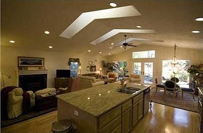 3rd image of 1633 Paradisewood Dr