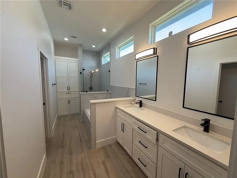 7721 Nadia Dr — Photo 9