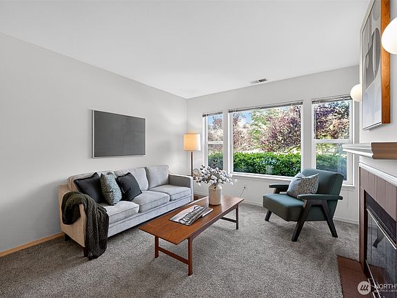 3rd image of 11510 Maple Court