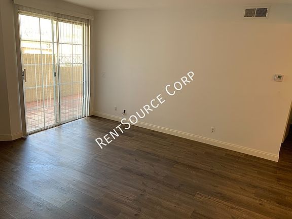 4th image of 23933 Del Monte Dr Unit 25