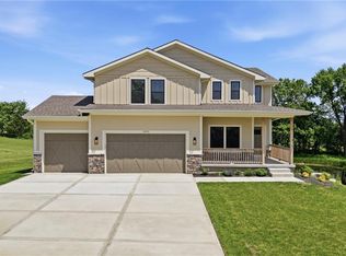 13413 Oakridge Dr, Kearney, MO 64060