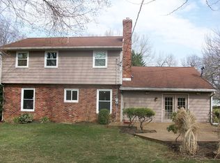6090 Parkridge Dr, East Petersburg, PA