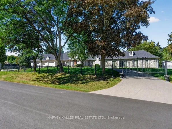 28 Putting Green Cres, Vaughan, ON L0J 1C0