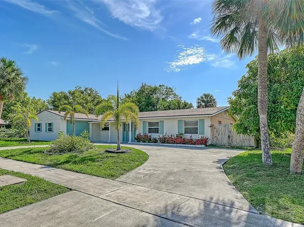 6515 Colonial Dr, Sarasota, FL 34231