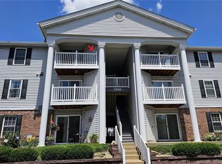 4301 Arrow Tree Dr APT J, Saint Louis, MO 63128