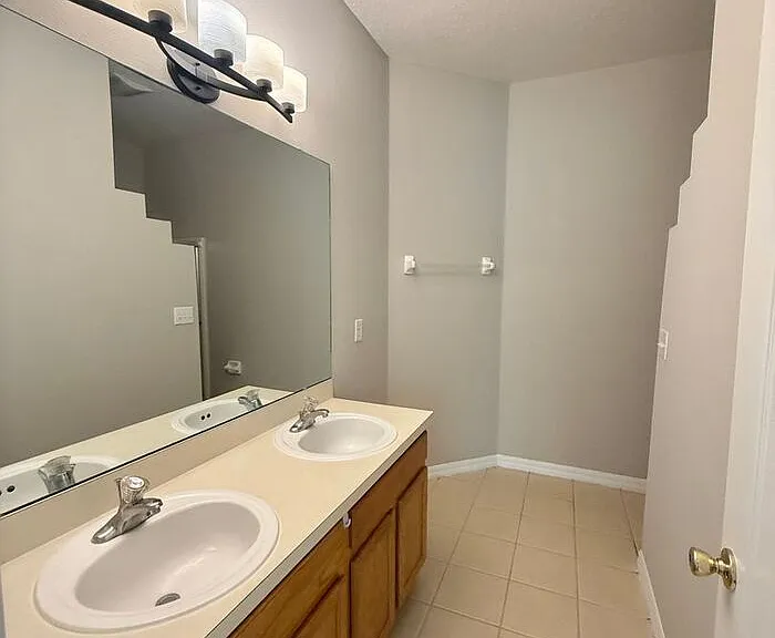 4767 Waterside Pointe Cir — Photo 11