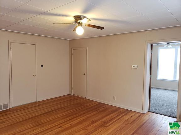 5th image of 811 S Cecelia St