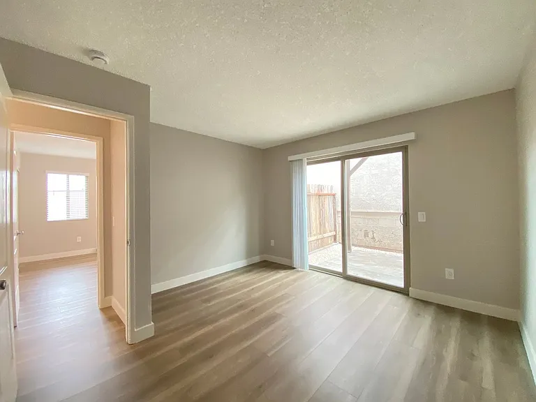West Palm Apartments — Photo 15