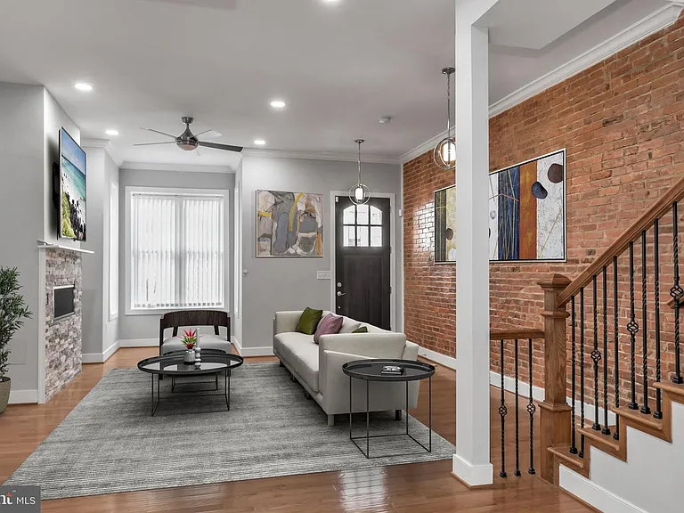 1310 Riggs St NW — Photo 6
