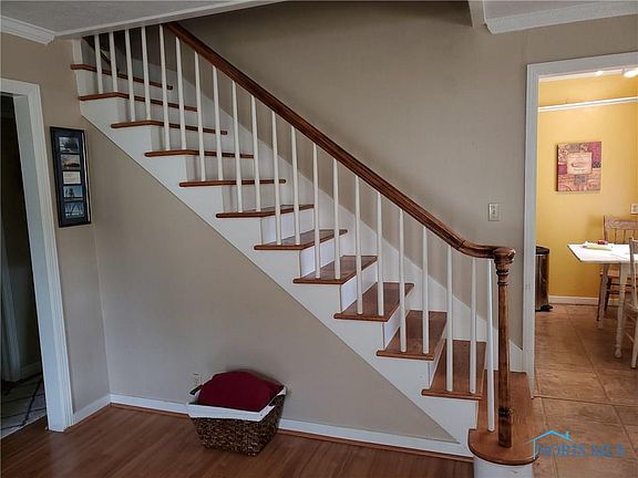 2nd image of 123 Elm Dr