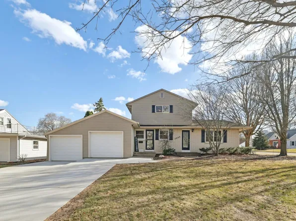 2006 19th St, Monroe, WI 53566