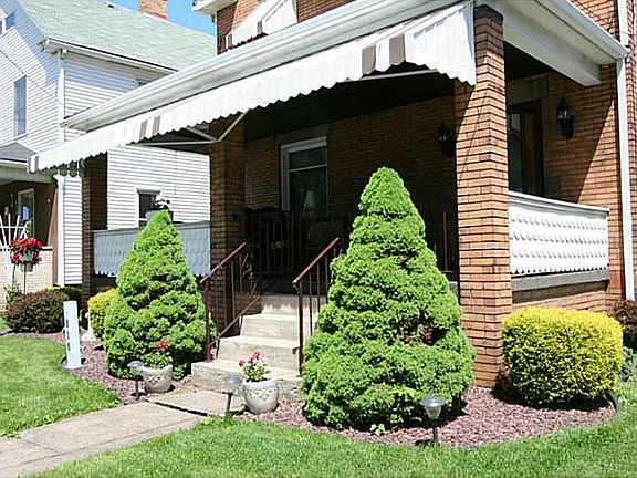 2nd image of 215 2nd St