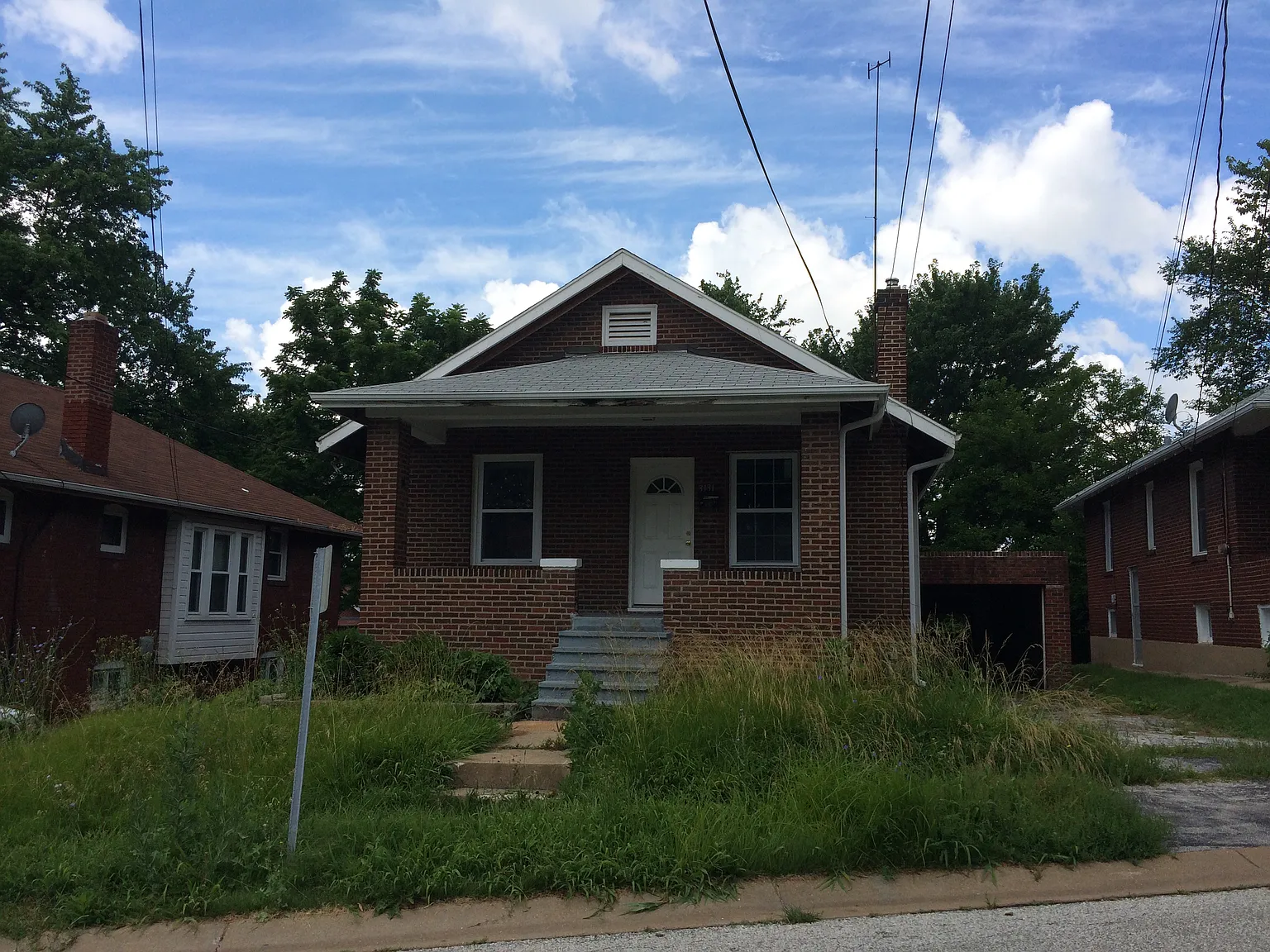 3131 Thelma Ave photo 1