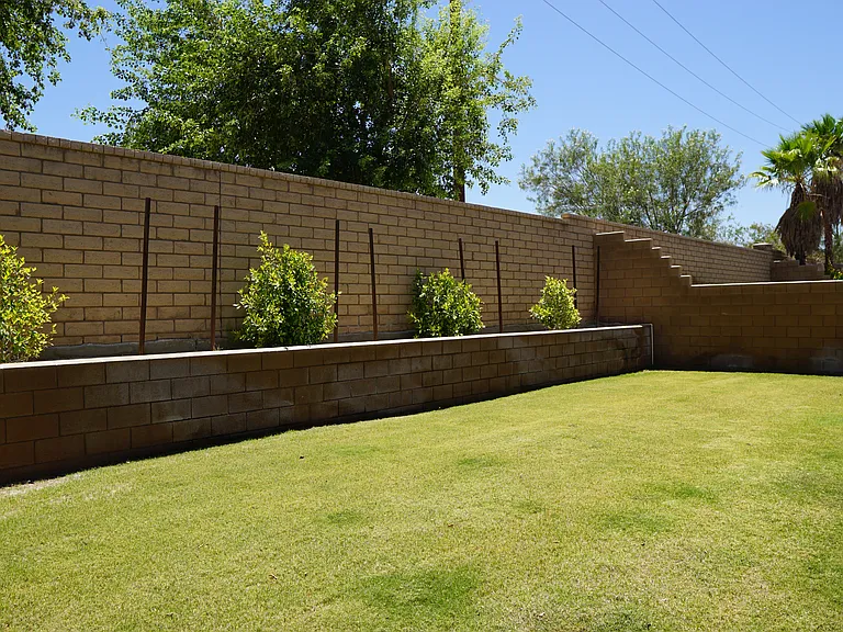 73467 Travers St — Photo 36