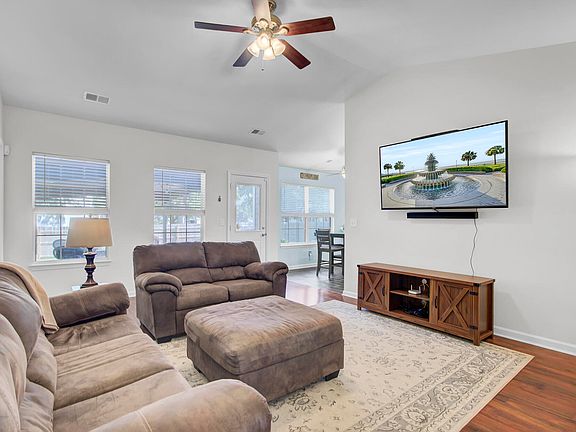 5th image of 4825 Wheatfield Dr