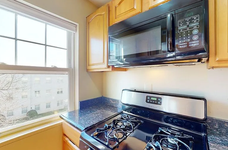 3868 9th St SE #301 — Photo 3