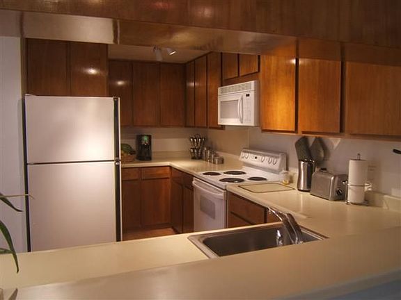 4th image of 605 Stonegate Dr