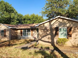 808 Howell Dr, Coppell, TX 75019