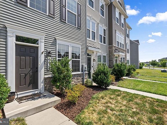 2nd image of 6636 Ballenger Run Blvd