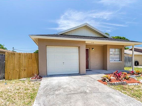 3rd image of 338 Royal Palms Dr