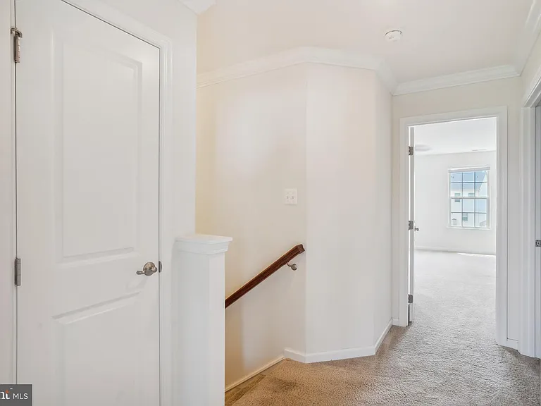 5934 Jefferson Commons Way — Photo 14