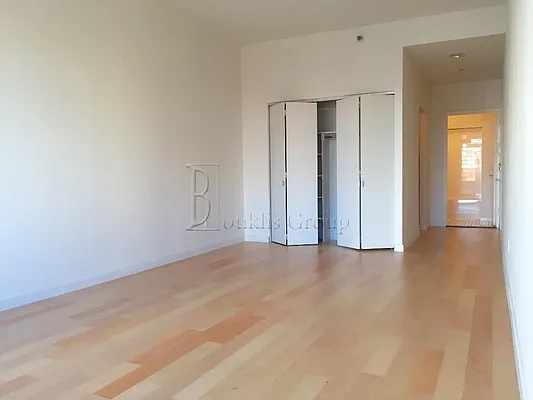 Rented by Bouklis Group | media 68