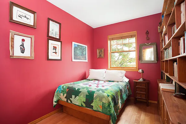 Sold by Stribling | media 13