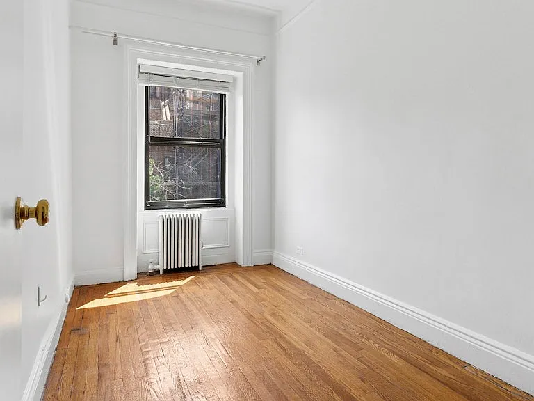 109 E 37th St #5F — Photo 3