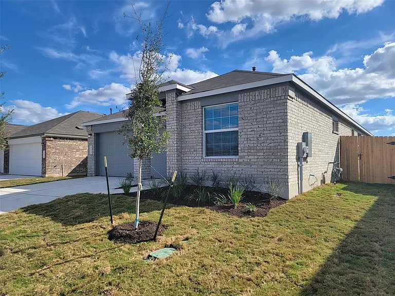 602 Arnage Dr — Photo 3