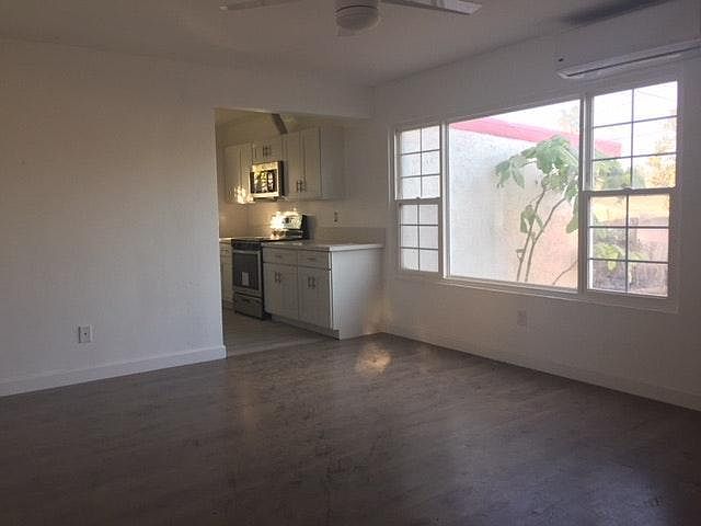 2nd image of 2836 Franklin Ave