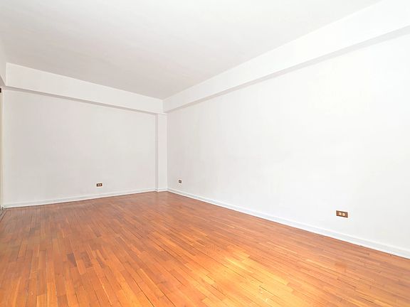 2nd image of 84-01 Main St #108