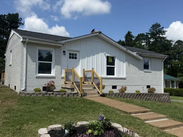 683 Shelton Ct, Clarksville, TN 37040