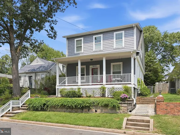 5633 5th St N, Arlington, VA 22205