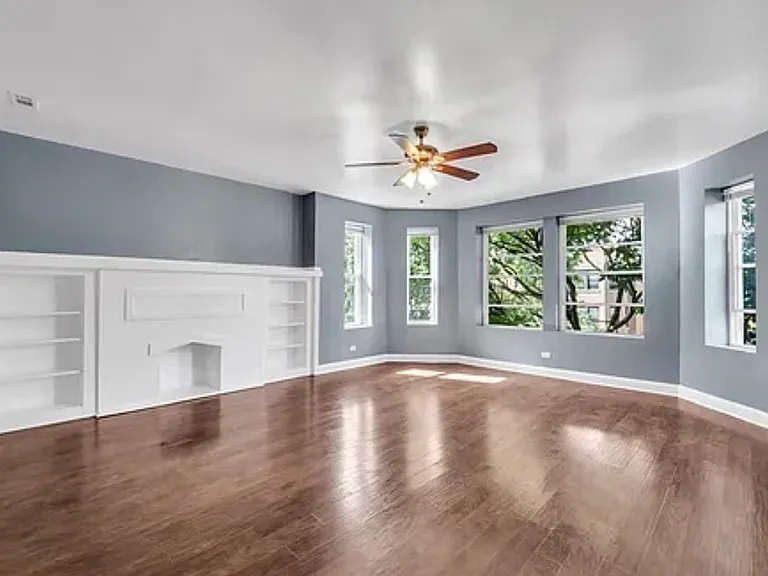 8241 S Maryland Ave #2 — Photo 3