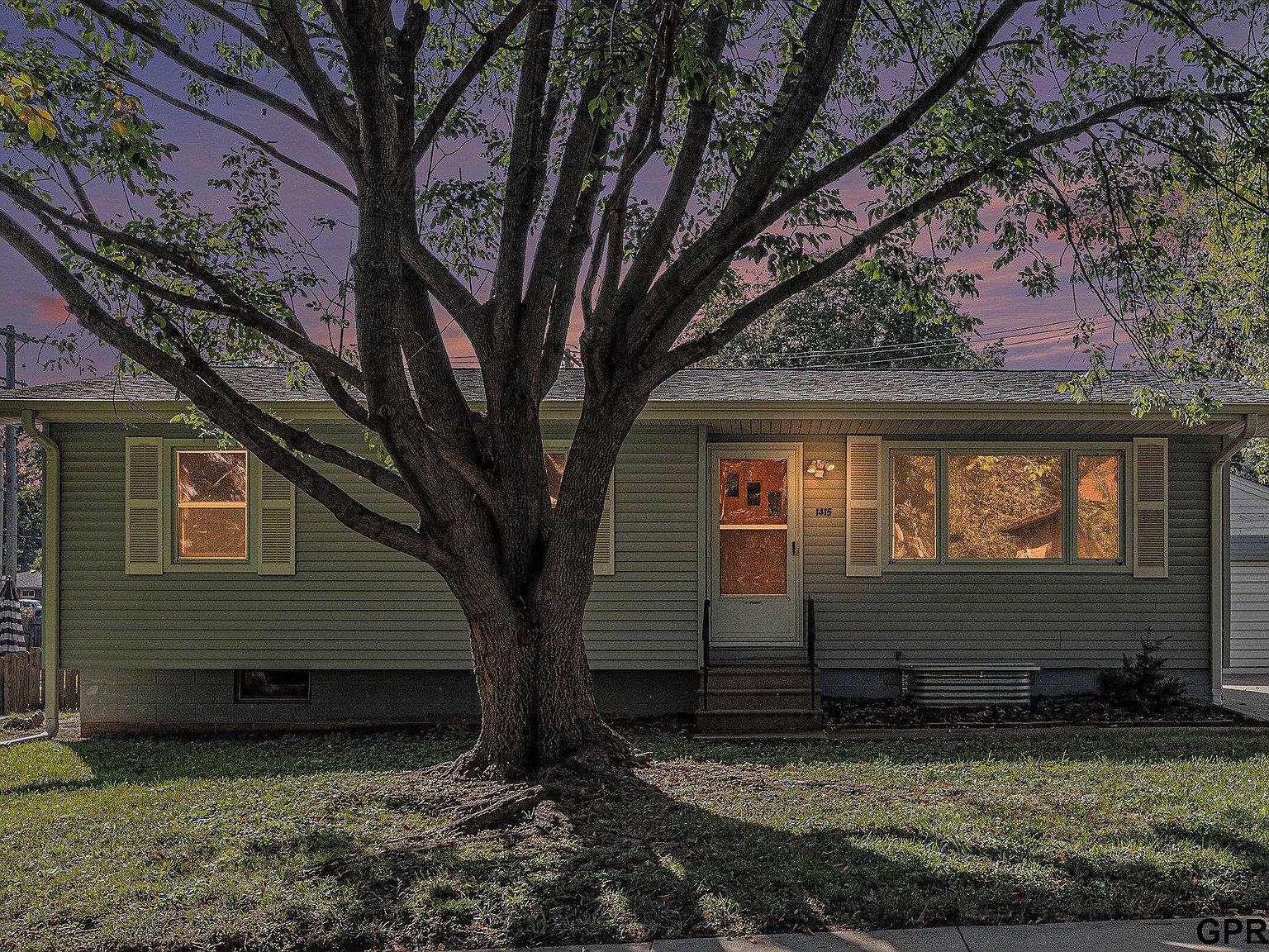 1415 Lancaster Ln, Lincoln, NE 68505 | Zillow