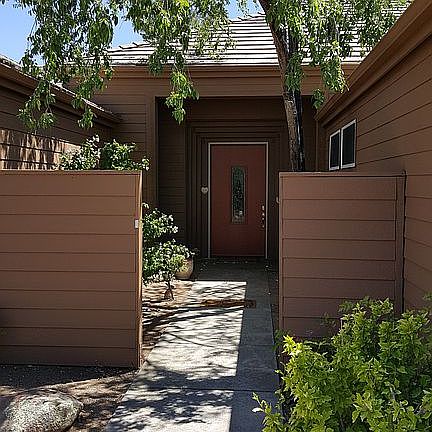 Courtyard Entry