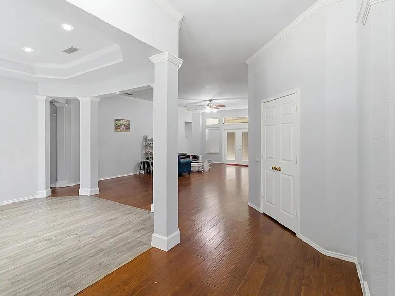 2707 Rocky Creek Dr — Photo 6