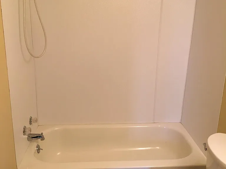 310 Thompson St #A — Photo 11