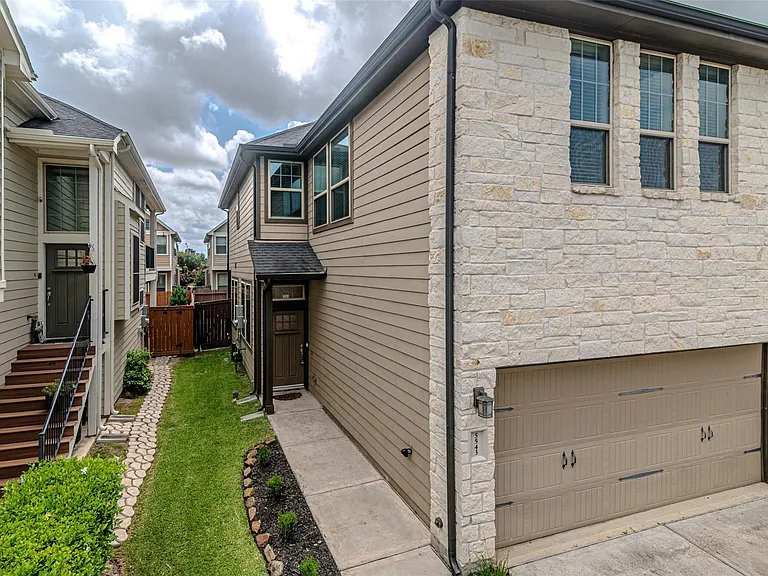 5543 Purple Meadow Ln — Photo 2
