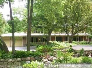 5021 Sparrow Rd, Minnetonka, MN 55345