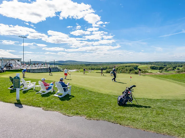 Moments away from the Quarry Hills Golf Course.