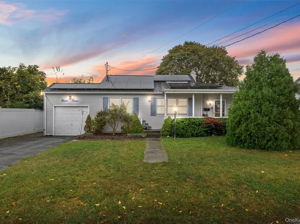 1212 12th Street, West Babylon, NY 11704