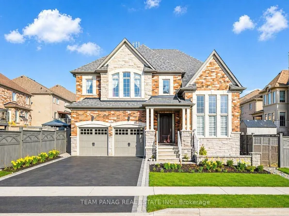 39 Dalmeny Dr, Brampton, ON L6X 2Y4